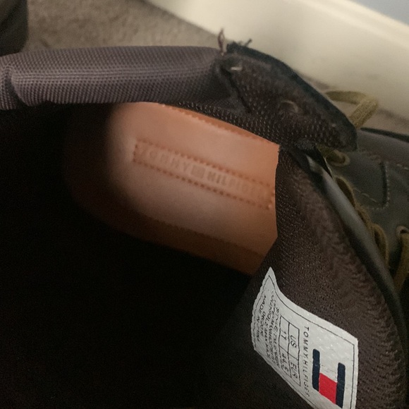 Tommy Hilfiger boots - Picture 3 of 8